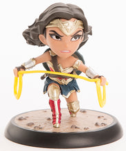 Load image into Gallery viewer, Justice League Wonder Woman Q-FIG Figure
