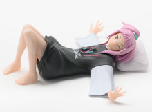Load image into Gallery viewer, Jellyfish Cant Swim in the Night PM Perching Figure Kiui Watase
