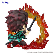 Load image into Gallery viewer, Demon Slayer Kimetsu no Yaiba Hold Figure Kamado Tanjiro/Hinokami Kagura Heki-ra no Ten
