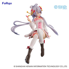 Load image into Gallery viewer, Luo Tian Yi Noodle Stopper Figure V Singer Luo Tian Yi /Lollypop Version
